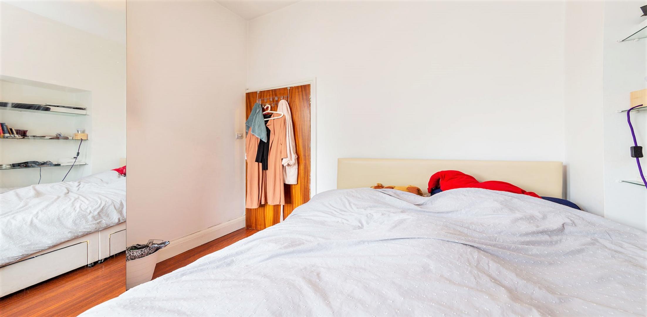 			2 Bedroom, 1 bath, 1 reception Flat			 Priory Terrace, WEST/SOUTH HAMPSTEAD